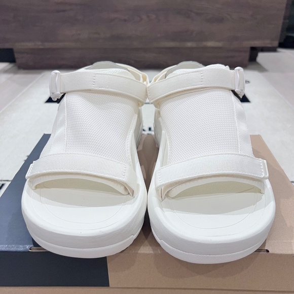 Teva Hurricane XLT Ampsole Volt Wedge Sandal - White - Picture 3 of 9